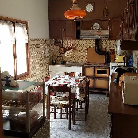 Vila Casa Vacanze Da Oscar Triora Exteriér fotografie