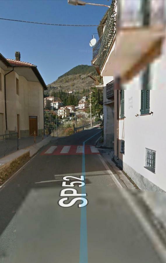 Vila Casa Vacanze Da Oscar Triora Exteriér fotografie